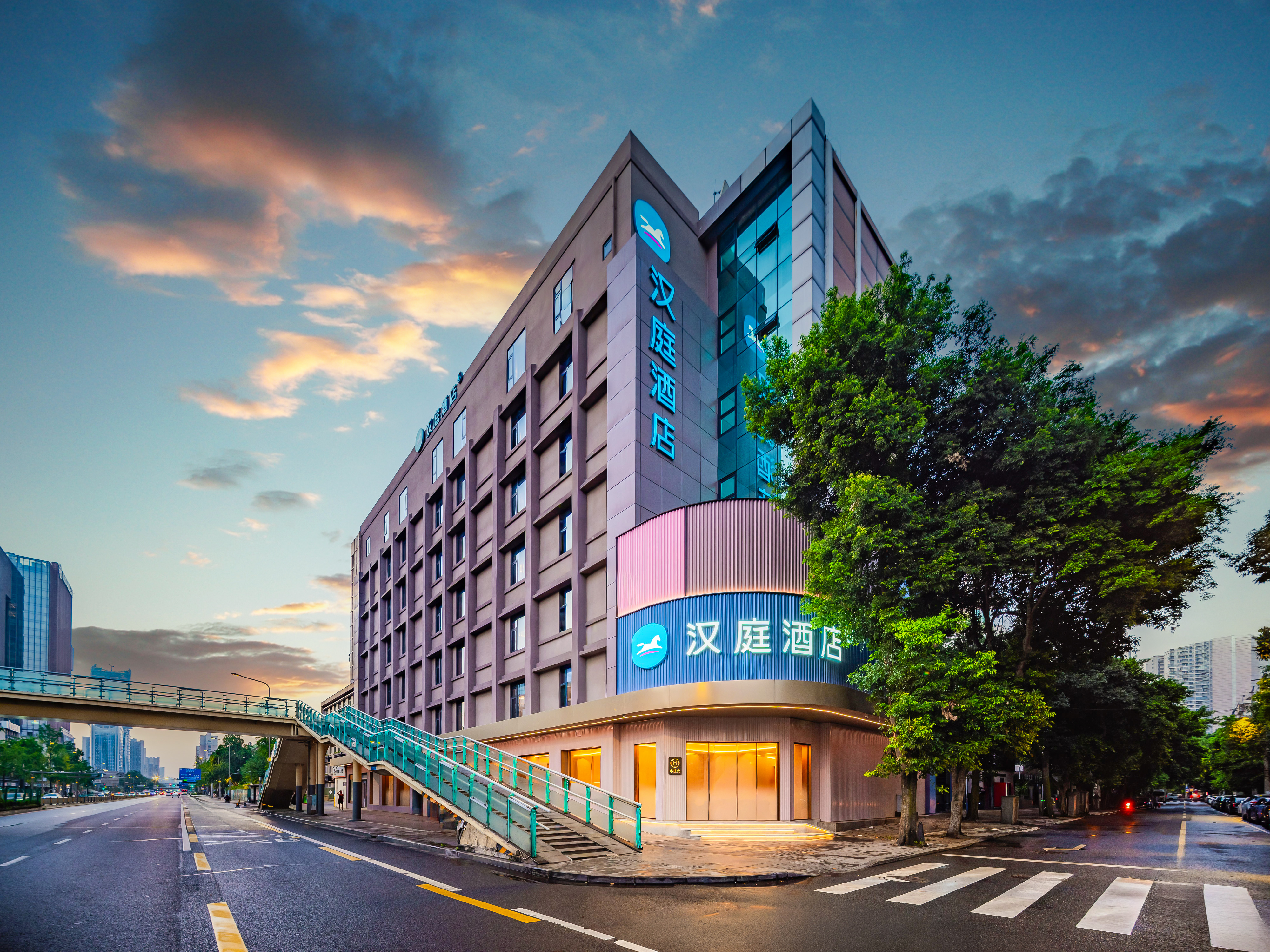 汉庭成都太古里东门大桥地铁站酒店