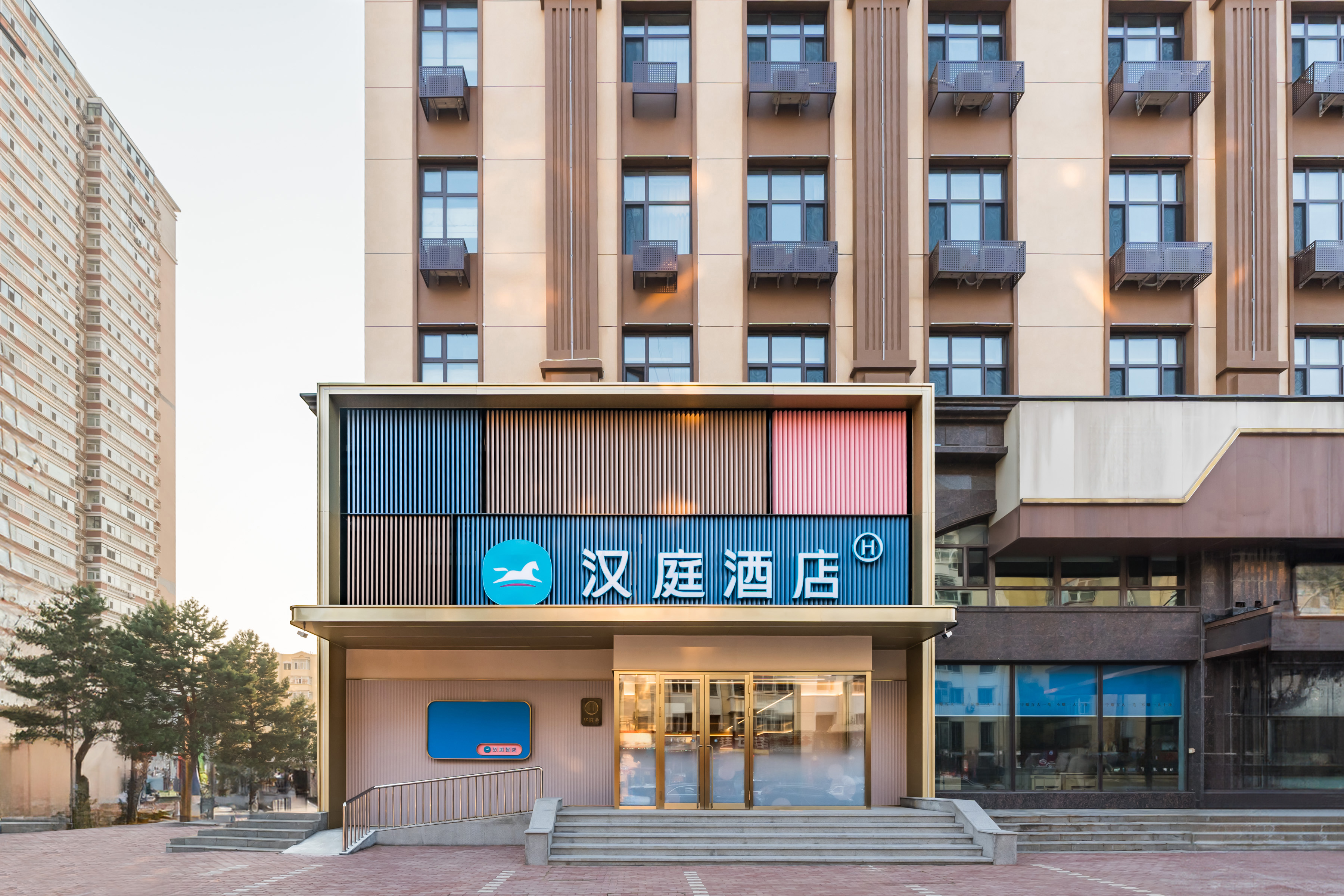 汉庭哈尔滨公路大桥爱建酒店