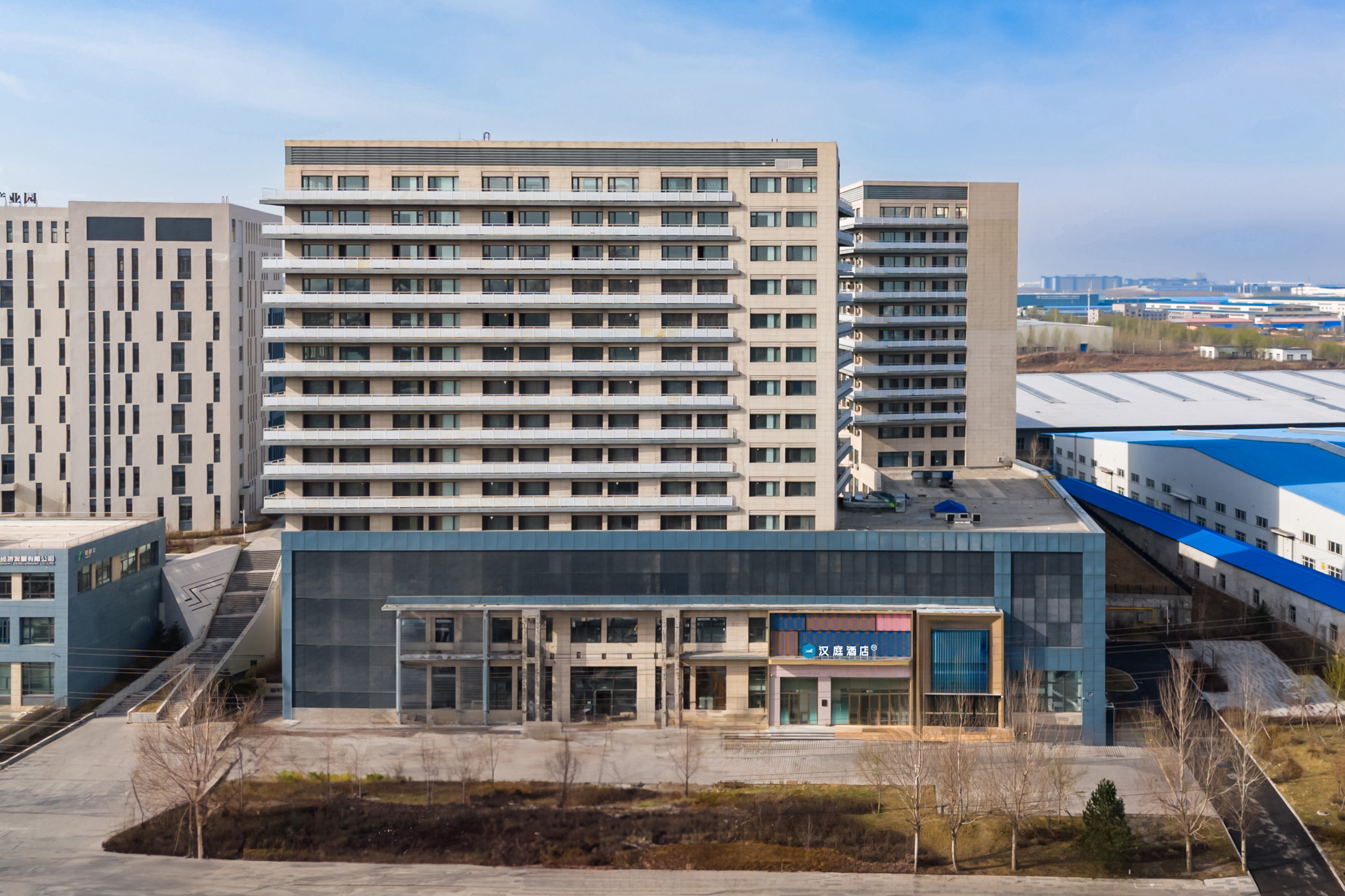 汉庭哈尔滨平房区政府松花路酒店