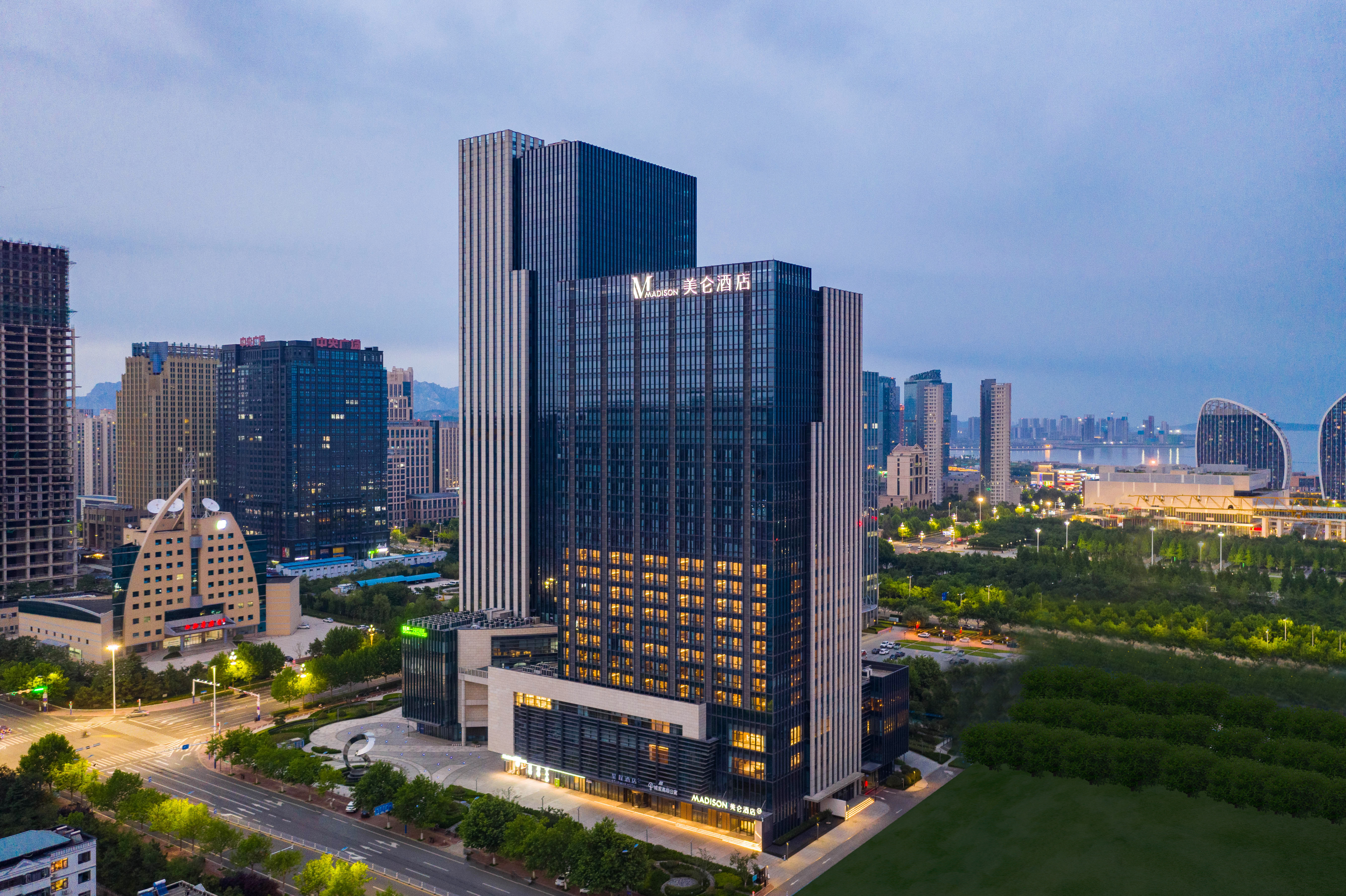 青岛西海岸城市阳台美仑酒店