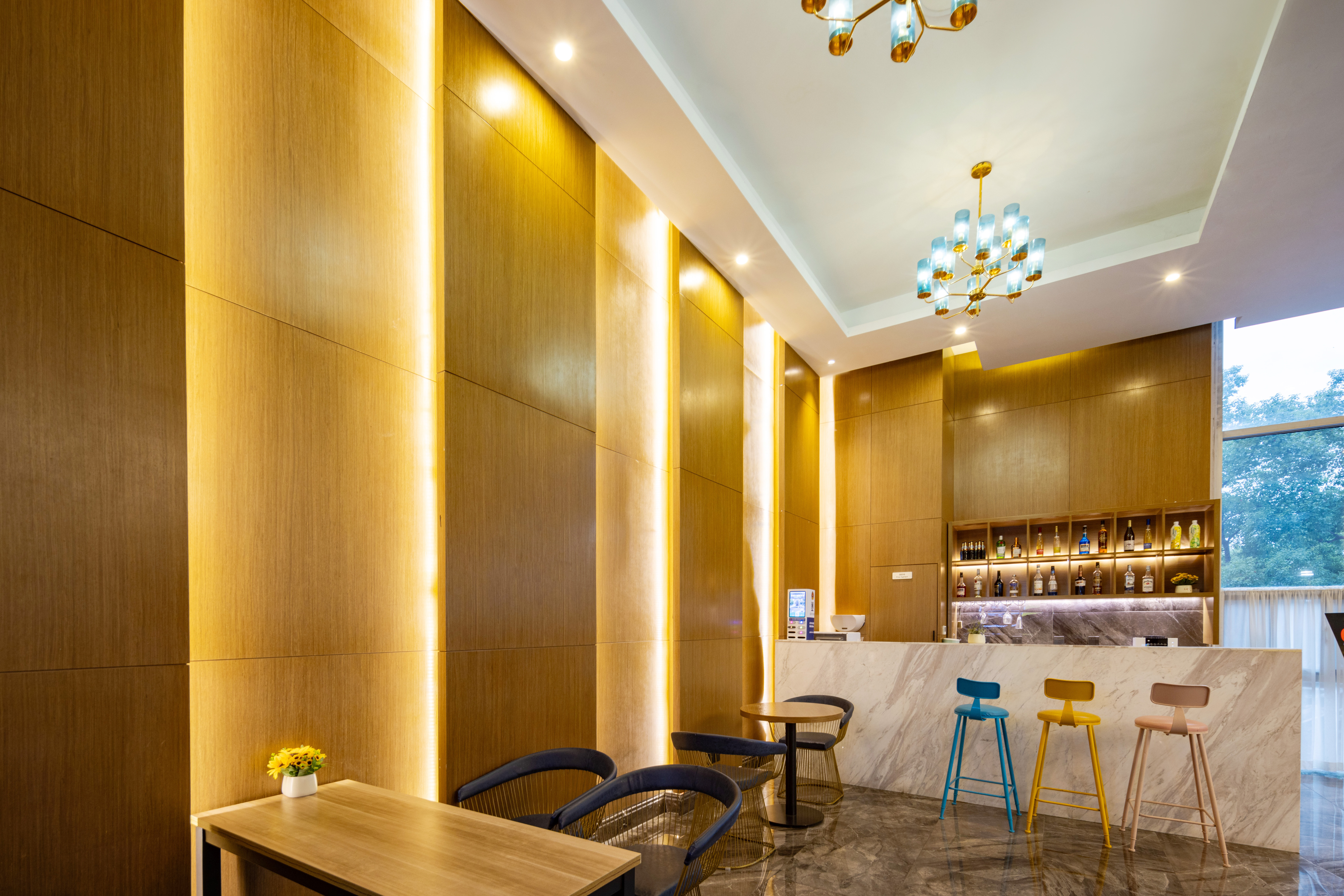 宜必思尚品武汉光谷广场民族大学酒店