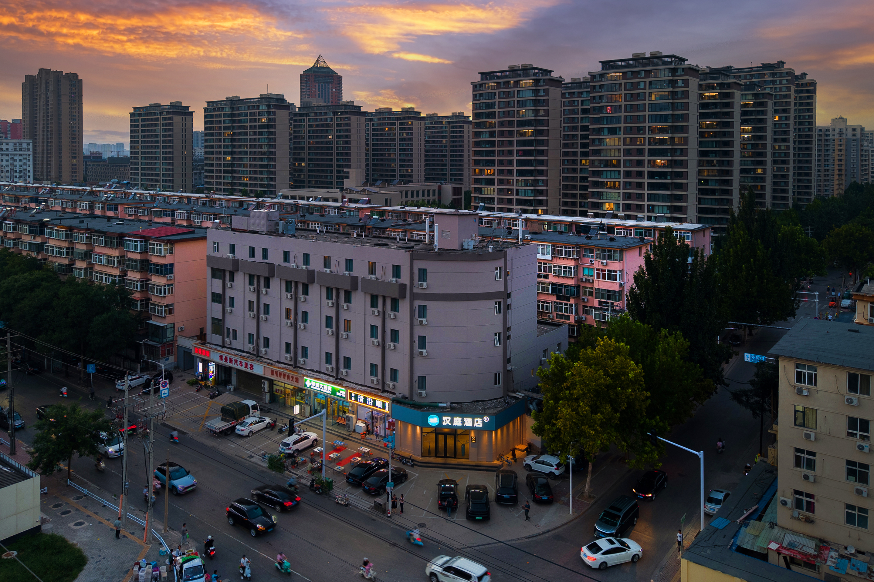 汉庭石家庄建和桥地铁站酒店