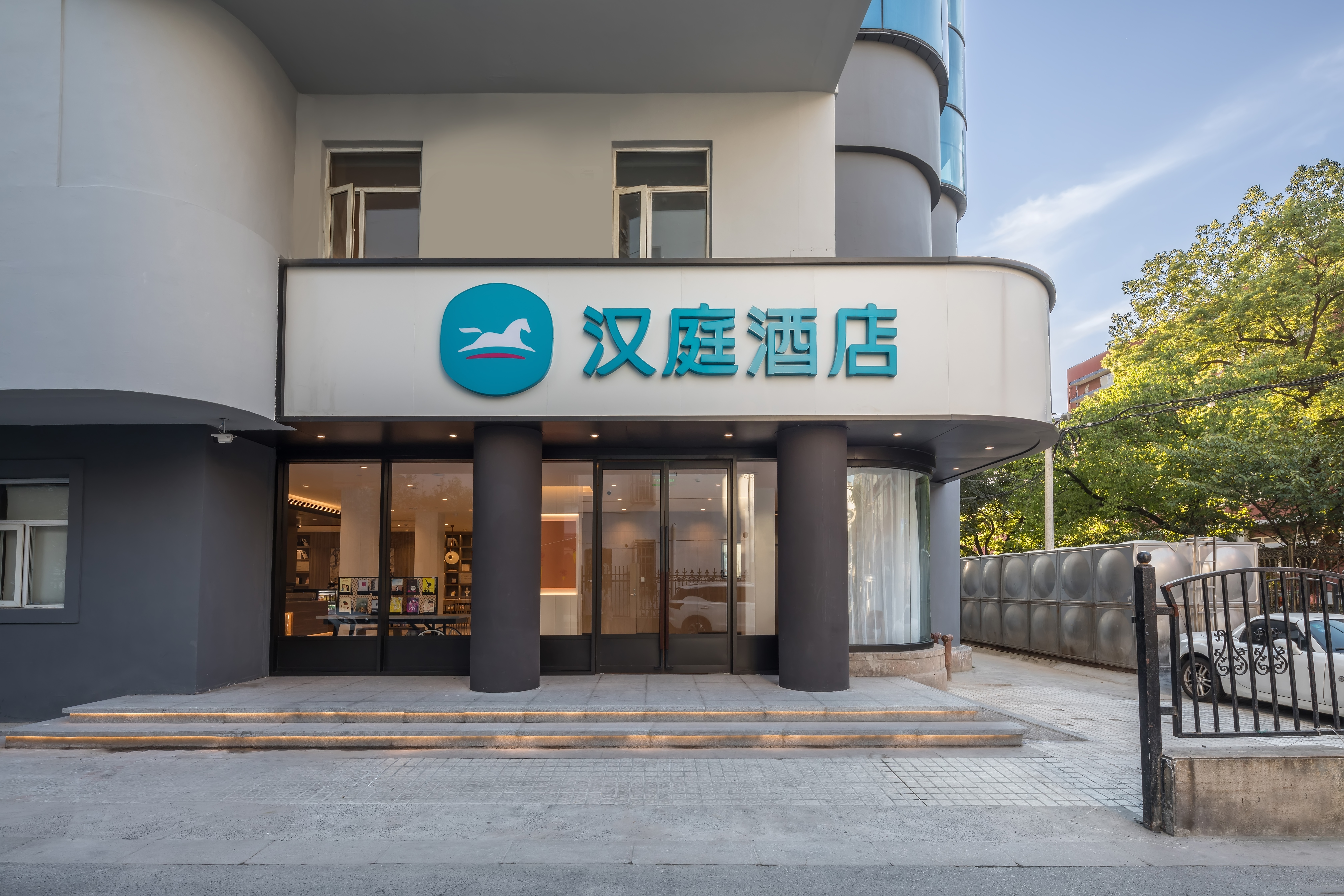 汉庭无锡三阳广场地铁站酒店