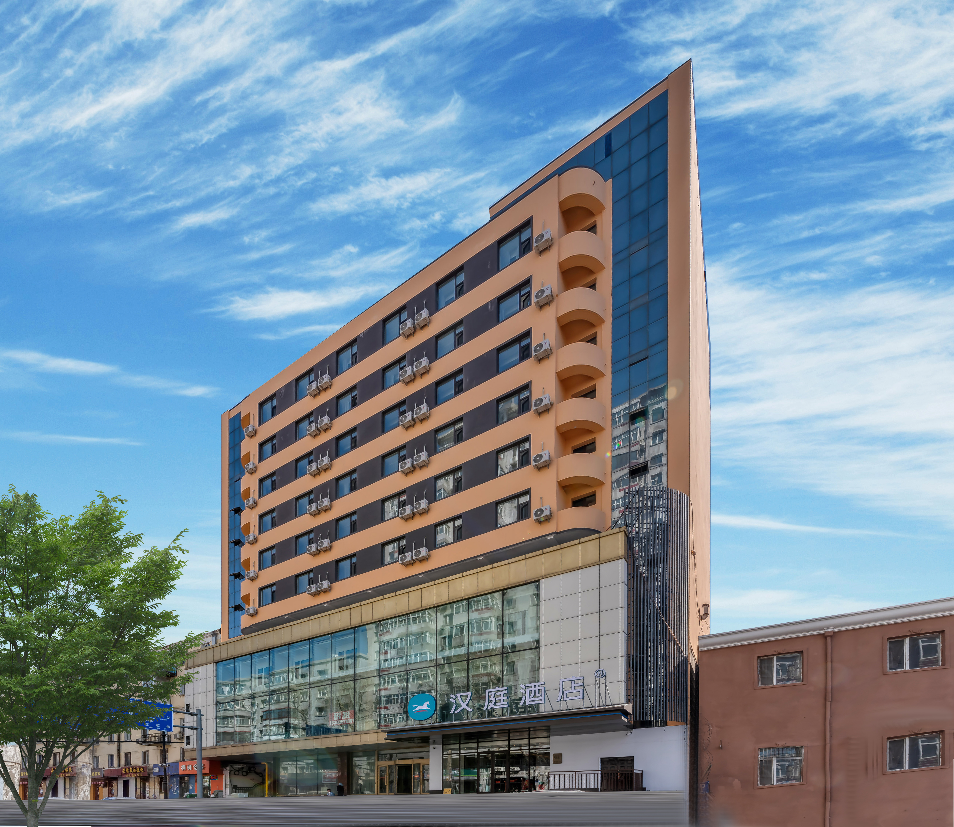 汉庭哈尔滨中央大街火车站北广场酒店