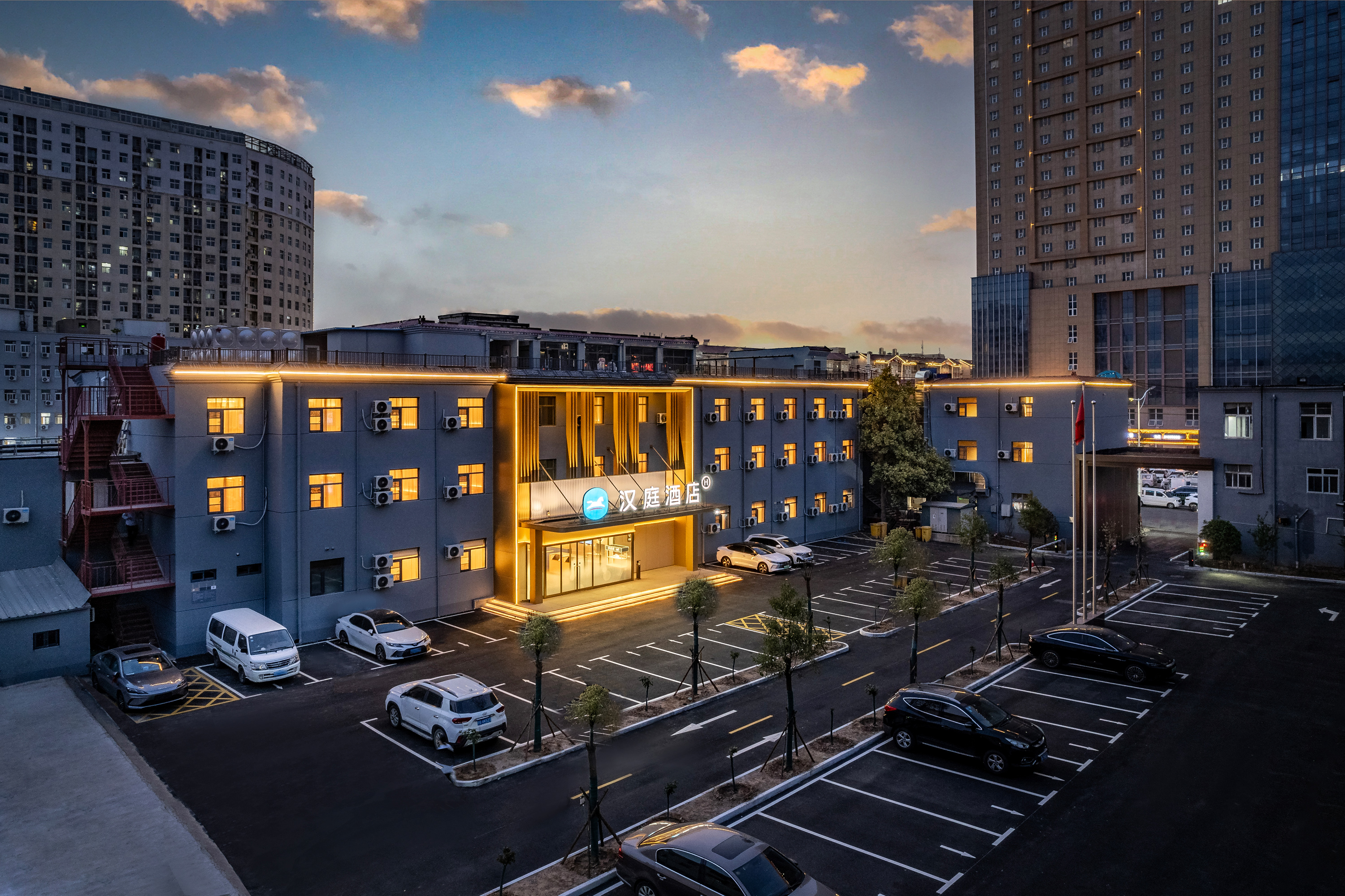 汉庭郑州郑东商业中心农业南路酒店