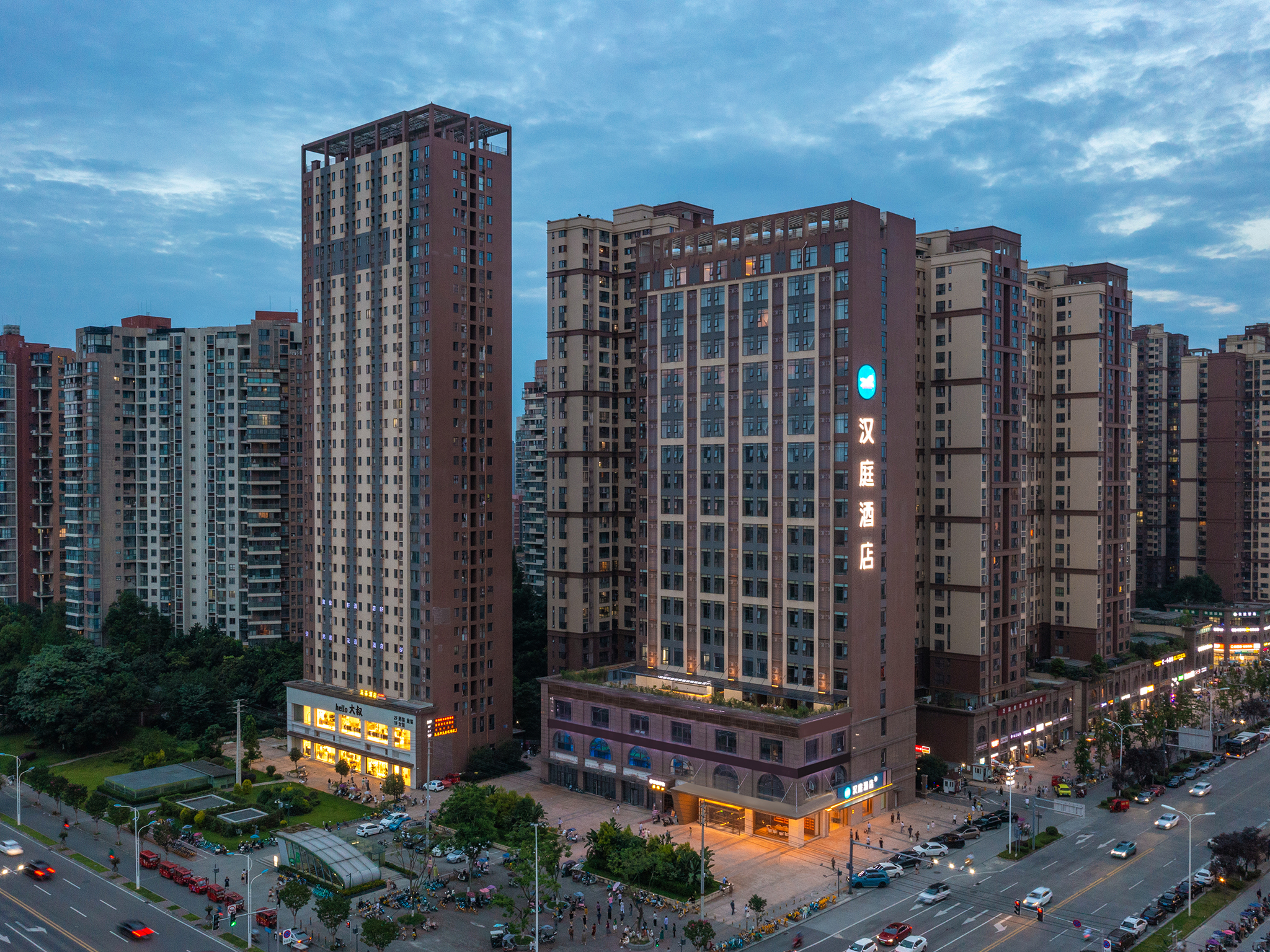 汉庭成都温江大学城万盛地铁站酒店